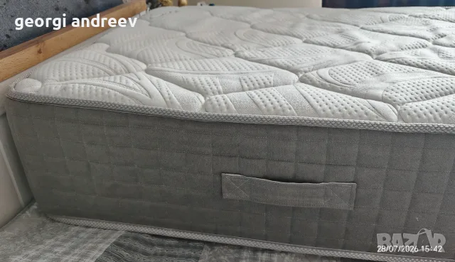 Продавам Двулицев Premium матрак Paradise Silk 90x200!, снимка 3 - Матраци - 55500009