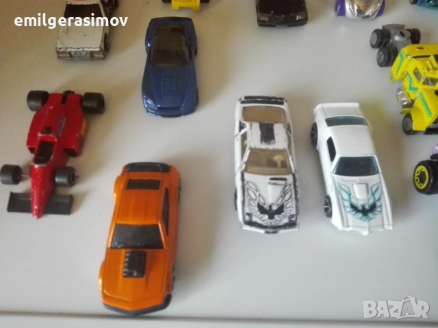 Влакче и метални колички два лота.., снимка 2 - Влакчета, самолети, хеликоптери - 34618076