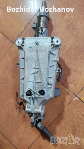 Кормилна колона за Мерцедес S 221, снимка 4 - Части - 54132709