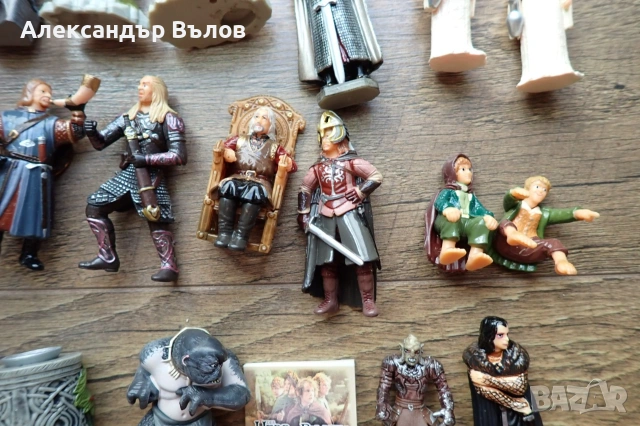 Голям Лот фигурки Властелинът на пръстените Lord of the Rings от Киндер Kinder, снимка 7 - Колекции - 54988783