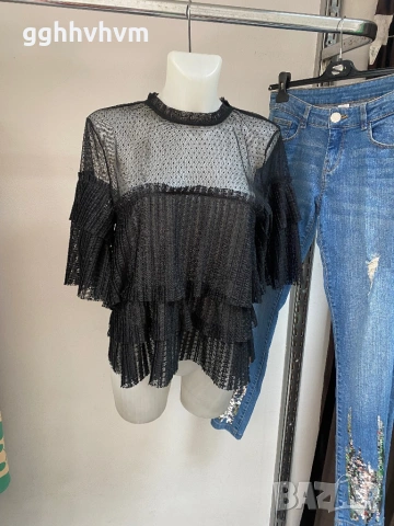 Топ, снимка 3 - Корсети, бюстиета, топове - 54315344