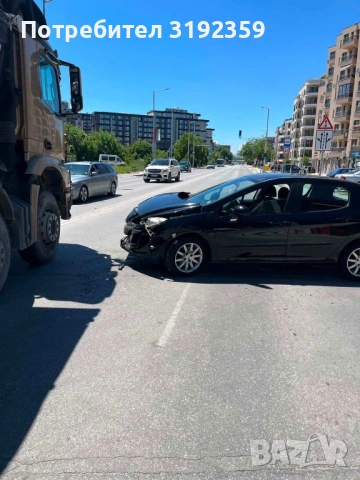 Продава, снимка 2 - Автомобили и джипове - 54604694