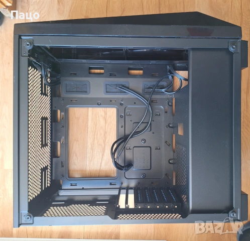 Кутия за PC Corsair, снимка 8 - Захранвания и кутии - 54322637