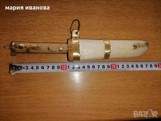 Стар овчарски нож с дървена кания , снимка 1 - Антикварни и старинни предмети - 55083932