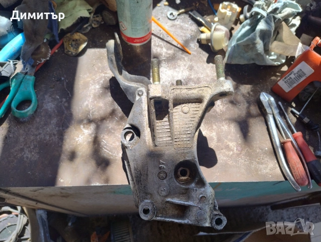 Лапа - Конзола Двигател За Ситроен Берлинго 1.9Д 1997г. / Citroen Berlingo 1.9D 1997y