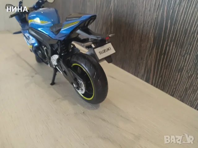 Метален мотор Suzuki GSX- R1000 !!!, снимка 5 - Колекции - 55465542