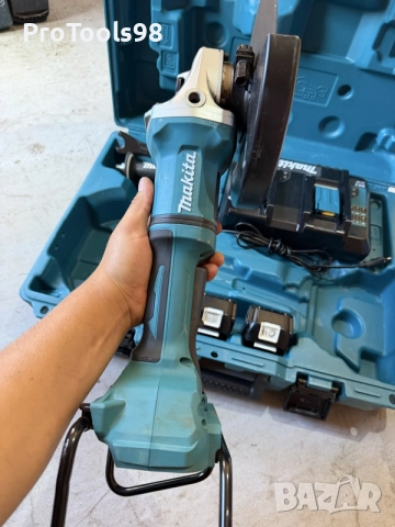 Makita DGA900 230mm, снимка 7 - Ъглошлайфи - 55427575