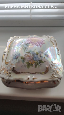 Японска порцеланова кутия за бижута, снимка 3 - Антикварни и старинни предмети - 54187819