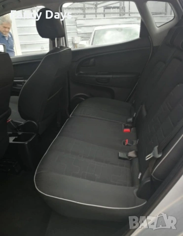 Kia Venga 1,4 бензин бартер джип, снимка 3 - Автомобили и джипове - 55076398