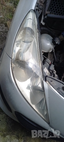 Десен фар Peugeot 207, снимка 2 - Части - 54990871