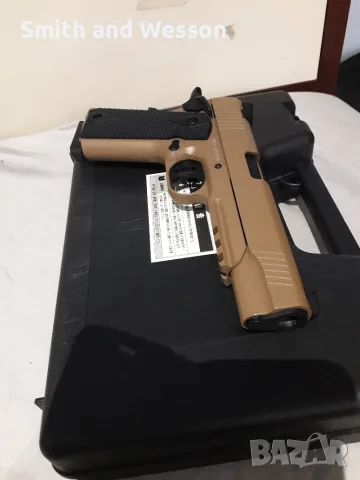 Метален Airsoft пистолет с Блоубек ,на Грийн Газ , цвят - бежов, снимка 4 - Въздушно оръжие - 55332180
