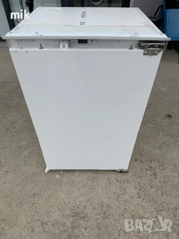 Малък хладилник AEG  за вграждане , снимка 6 - Хладилници - 54147756