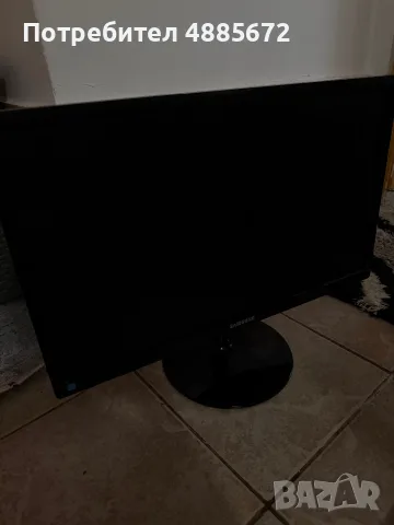 Продавам чисто нов монитор Samsung (модел S22D300), 21.5 инча, Full HD.