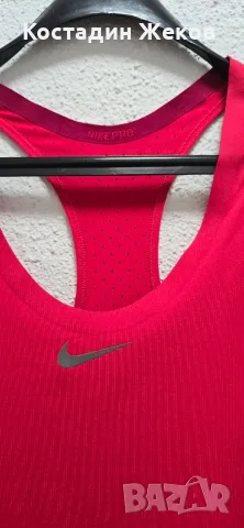 Дамско оригинално потниче. Като ново. Nike PRO , снимка 3 - Потници - 55658203