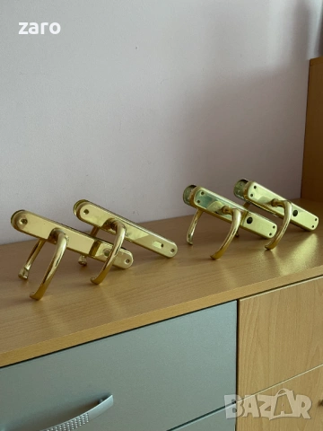 Дръжки за врата, цвят злато