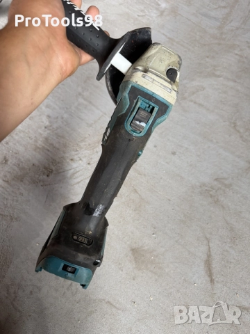 Makita DGA511 безчетков ъглошлайф, снимка 3 - Ъглошлайфи - 55469966