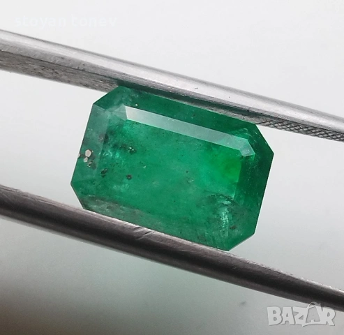  Рядък 3,35 каратов естествен изумруд с vivid green цвят от Swat Valley, Пакистан! Сертификат!, снимка 8 - Други - 55173319