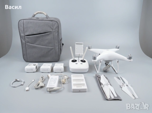 DJI Phantom 4 Pro ULTIMATE COMBO – 3 Батерии + Хъб + Раница (Перфектен) , снимка 7 - Дронове и аксесоари - 54785315