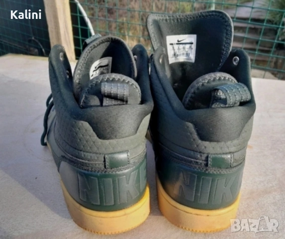 Маратонки Nike Court Borough Mid , снимка 2 - Маратонки - 54697764
