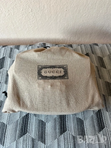 Gucci дамска чанта, снимка 12 - Чанти - 53716820