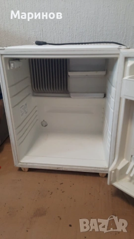 Хладилник Electrolux, снимка 2 - Хладилници - 54664129