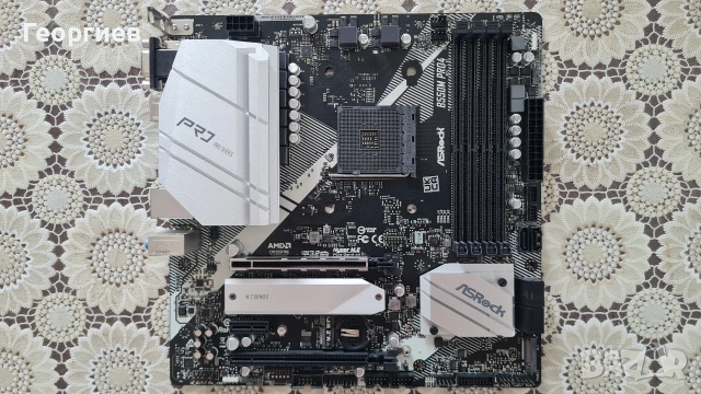 Дънна платка ASRock B550M Pro4, снимка 4 - Дънни платки - 55218587