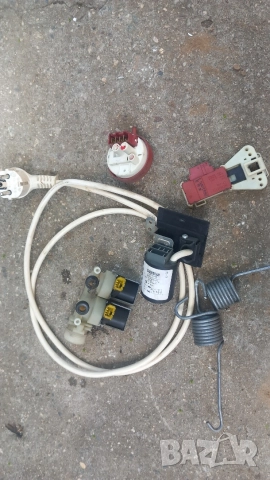 На части пералня Indesit WIXL 125, снимка 13 - Перални - 54661490