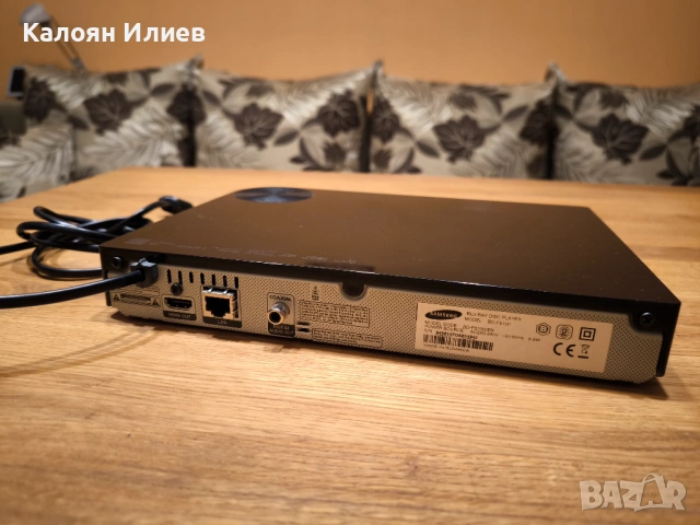 Блу Рей плеър Samsung BD-F5100, снимка 2 - Плейъри, домашно кино, прожектори - 54511461