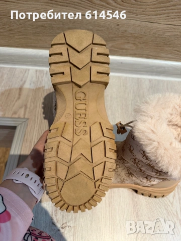 Боти Guess, снимка 3 - Дамски боти - 54401553