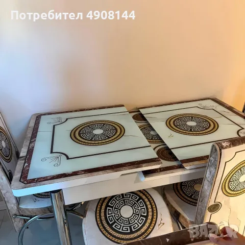 Комплект трапезна маса с 4 стола без забележки