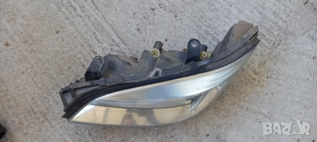 Ляв фар Opel Zafira A, снимка 2 - Части - 53578728