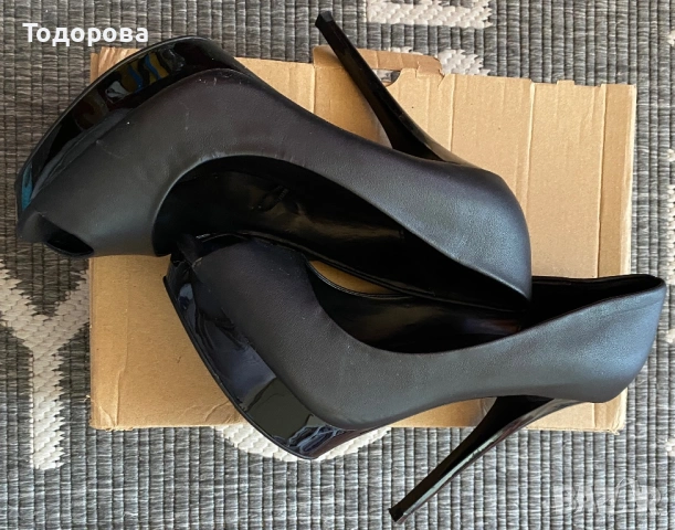 Много високи черни обувки MANGO , снимка 3 - Дамски обувки на ток - 54097260