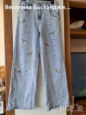 Дънки с бродерия и камъни, снимка 3 - Дънки - 54038661