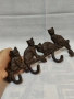 Ретро закачалка от масивен чугун с фигури на котки , снимка 3