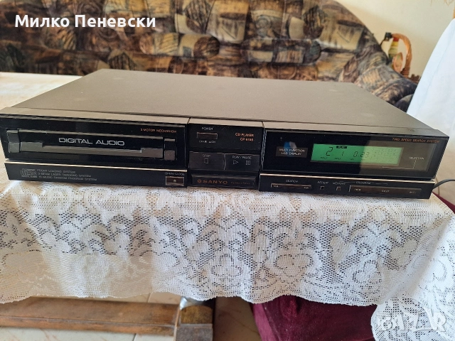 SANYO CD STEREO PLAIER CP 6155.MADE IN JAPAN.