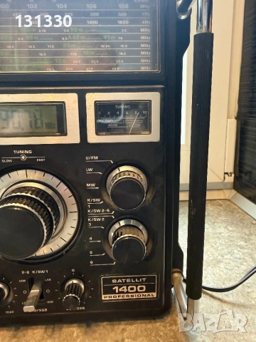 Продавам GRUNDIG SATELLIT 1400, снимка 4 - Антикварни и старинни предмети - 43579805