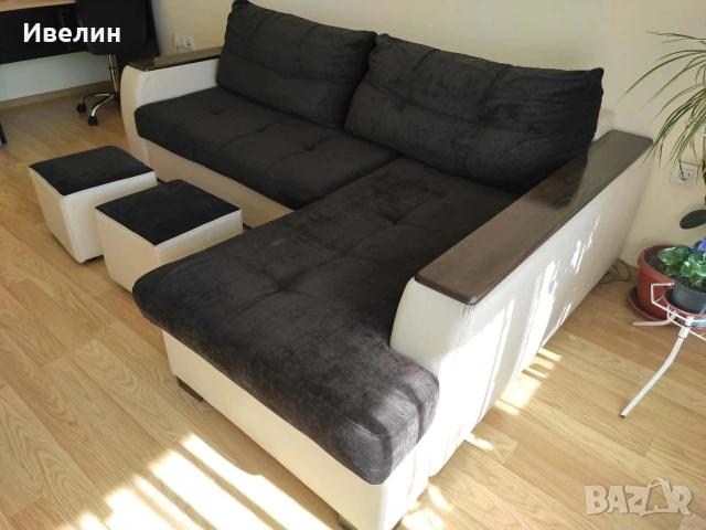 Разтегателен диван с 2 табуретки, снимка 3 - Дивани и мека мебел - 55229384