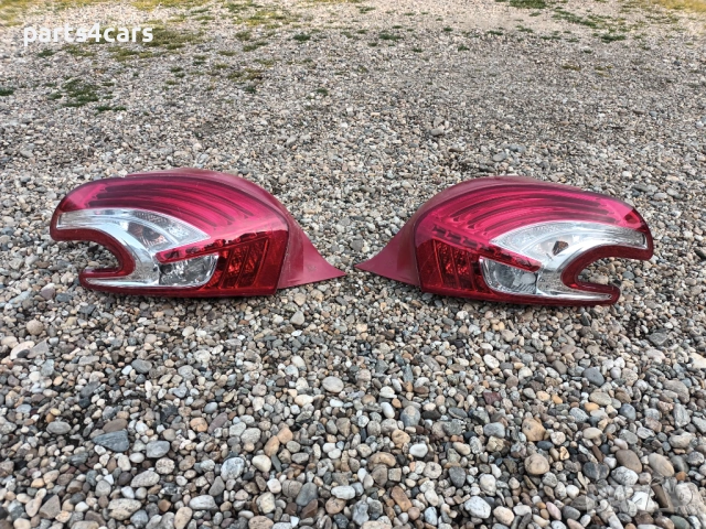 ляв и десен стоп за пежо 208 PEUGEOT 208