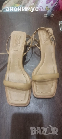 Сандали Zara с интересен ток