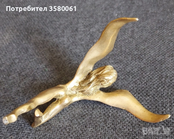 Стара бронзова фигура 