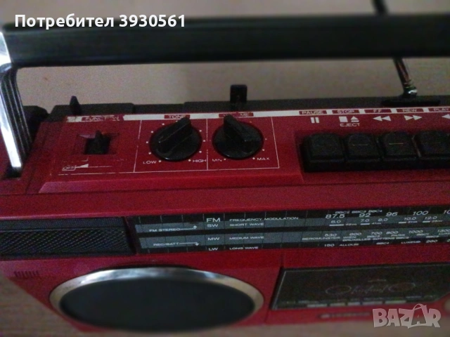 Радиокасетофон HITACHI TRK6830e, снимка 4 - Радиокасетофони, транзистори - 54721421