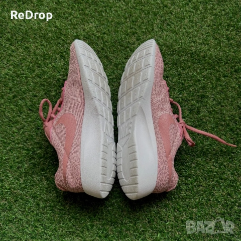 Дамски маратонки NIKE, снимка 5 - Маратонки - 54645481