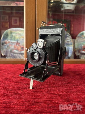 ретро сгъваем фотоапарат Zeiss Ikon Ikonta 520/2, произведен между 1929 и 1937 г.