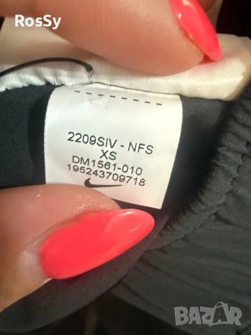 Дамско спортно долнище Nike, снимка 10 - Спортни екипи - 55010475
