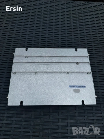Зарядно устройство за батерии и преобразувател Buck-Boost DOMETIC SMP 439-10 , снимка 5 - Къмпинг мебели - 54496552
