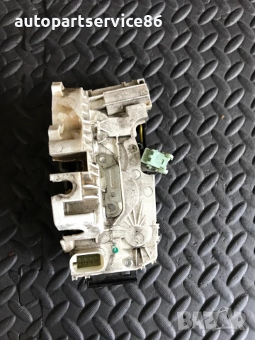 Механизъм за заключване за задна дясна врата за Chrysler Sebring (2006-2011) 04589438Ab, снимка 2 - Части - 54593530
