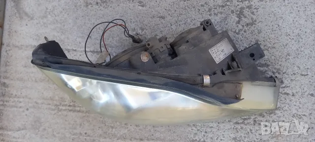 Десен фар за Nissan Primera III P12, снимка 2 - Части - 55513139
