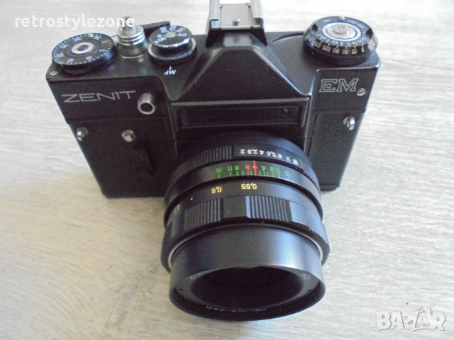 № 8588 Стар фотоапарат ZENIT EM   , снимка 6 - Други ценни предмети - 54430759