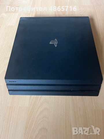 Продавам PS4 Pro 1TB