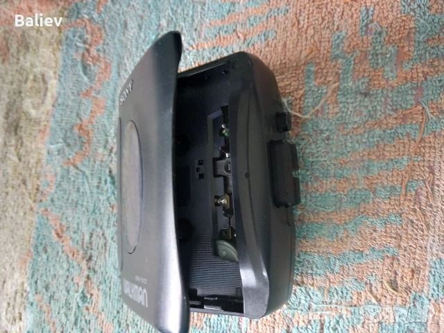 SONY WM-EX12 Walkman , снимка 7 - Радиокасетофони, транзистори - 55052673